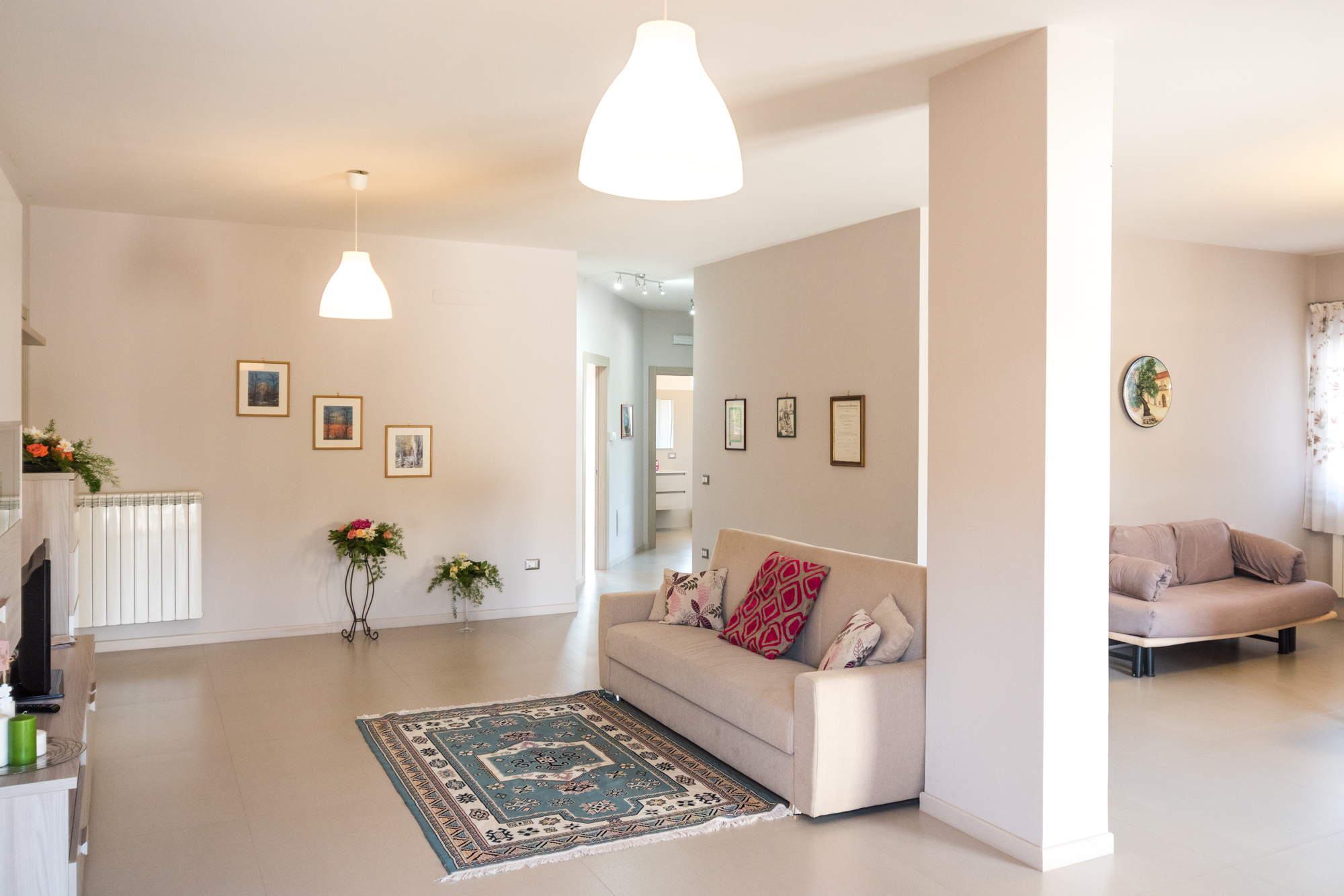 Soggiorno open space moderno di Casa Vacanza Dal Cavaliere a Montesarchio